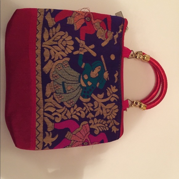 Cell phone purse and hand held purse - Picture 4 of 8